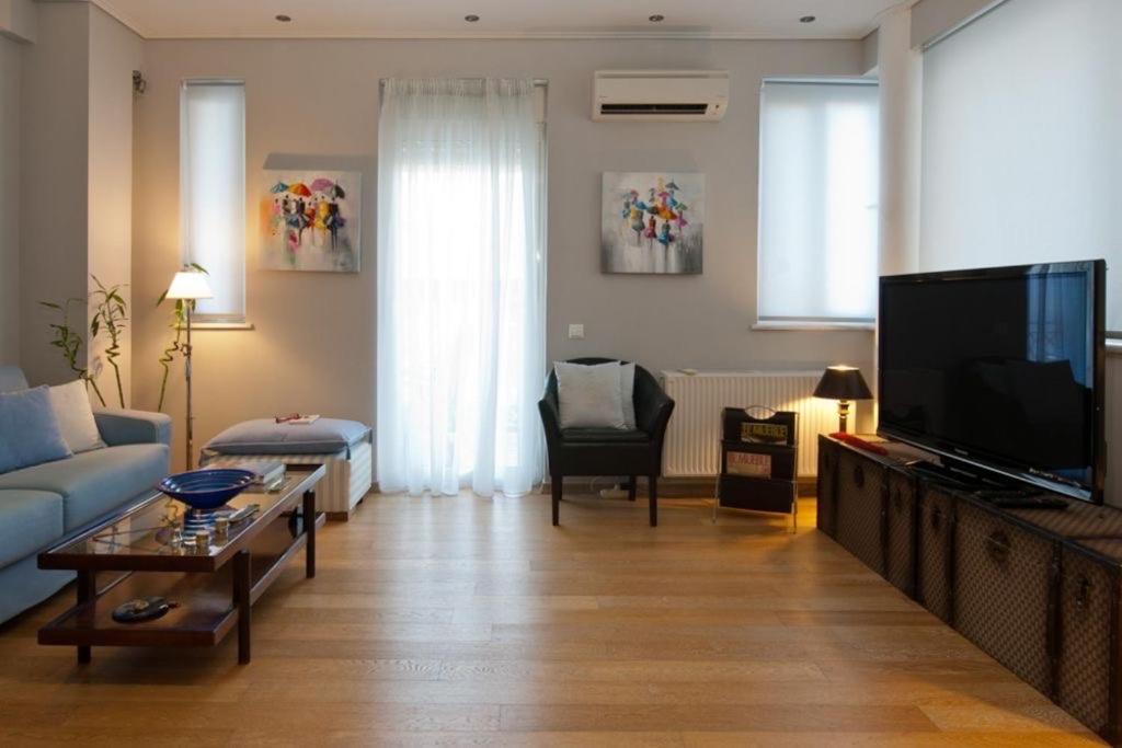Acropolis Luxury Apartment With Balcony Athen Eksteriør billede