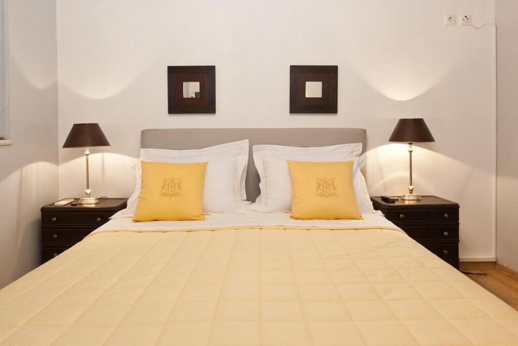 Acropolis Luxury Apartment With Balcony Athen Eksteriør billede