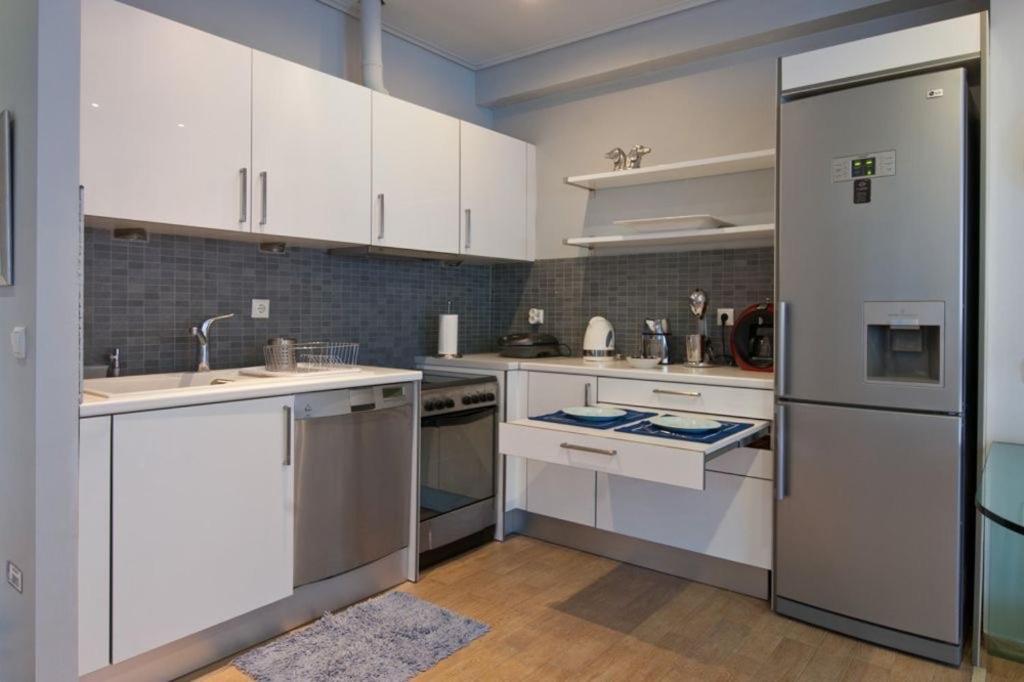 Acropolis Luxury Apartment With Balcony Athen Eksteriør billede